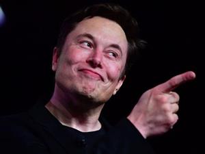 Elon Musk tuyển nhân sự AI cho Tesla: Không cần tiến sĩ, không cần tốt nghiệp trung học